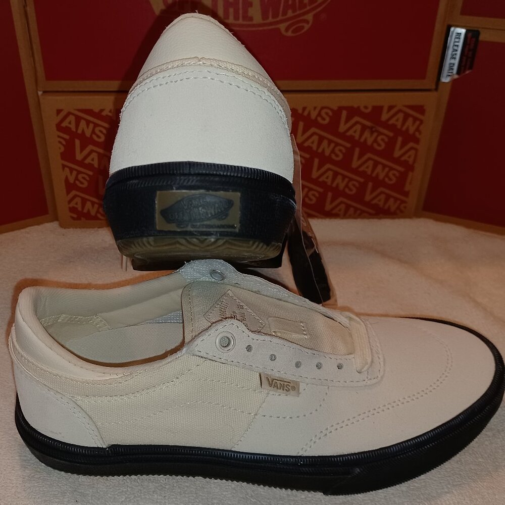 Vans Men's 6.5/Women's 8 Gilbert Crockett Pro Antique White/Black VN0A5JIF86H